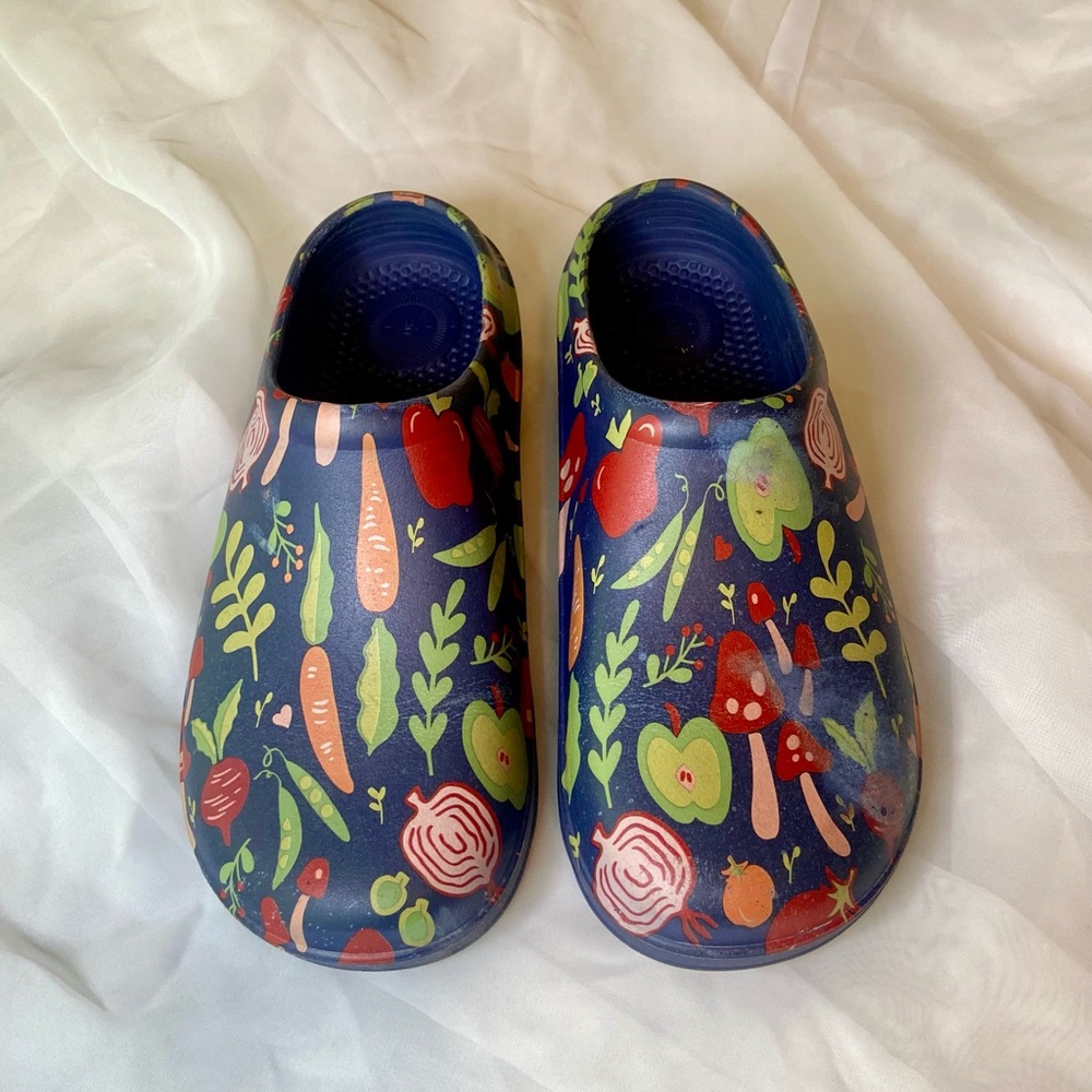 Navy Garden Print Slip-On Clogs